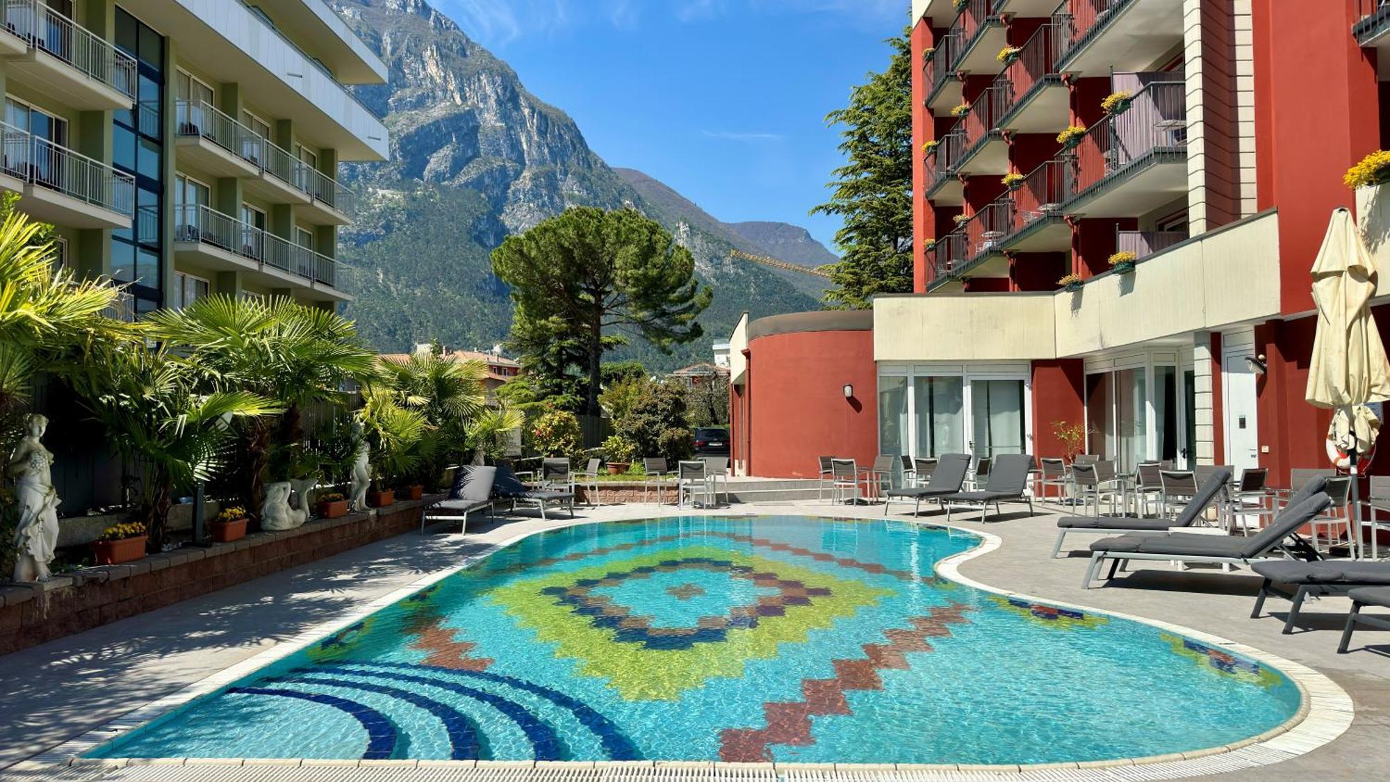 Hotel Royal Riva del Garda Dış mekan fotoğraf